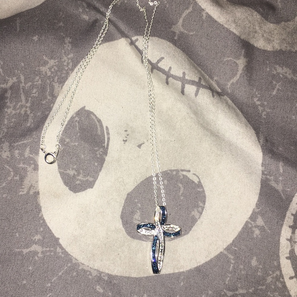 3 for $15 Beautiful necklace